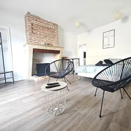 Apartment Entier Proche Des Commerces - 1 A 2 Pers -
