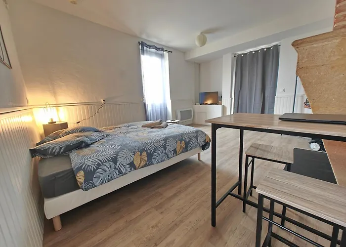 Entier Proche Des Commerces - 1 A 2 Pers -